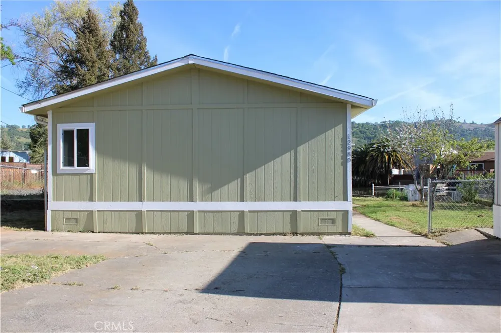 12980 Island Dr Clearlake Oaks, CA 95423