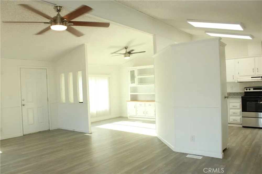 12980 Island Dr Clearlake Oaks, CA 95423