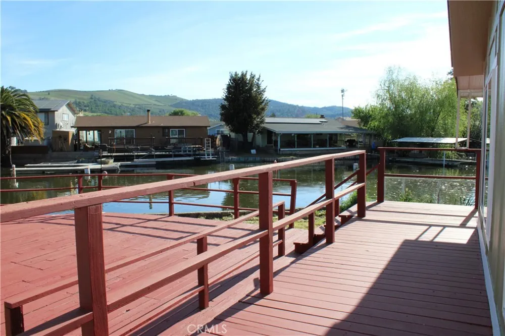 12980 Island Dr Clearlake Oaks, CA 95423