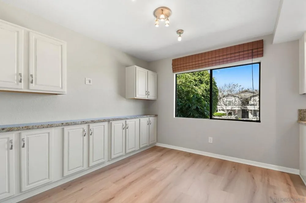 835 E Ave #B Coronado, CA 92118
