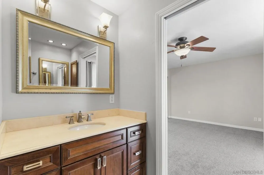 835 E Ave #B Coronado, CA 92118