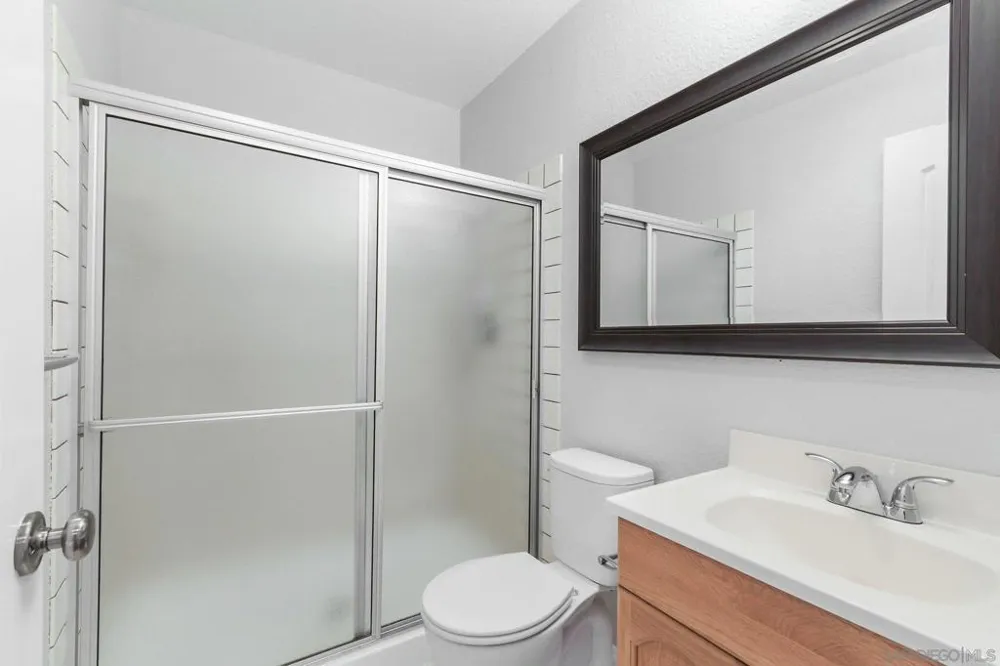 835 E Ave #B Coronado, CA 92118