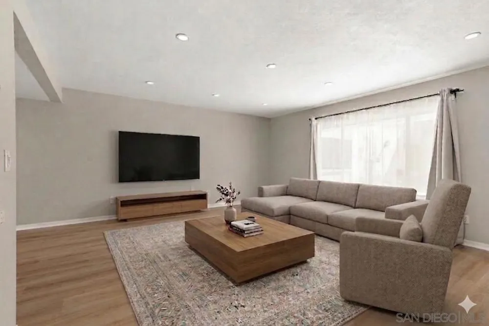 835 E Ave #B Coronado, CA 92118