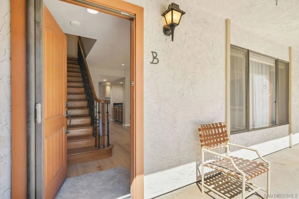 835 E Ave #B Coronado, CA 92118