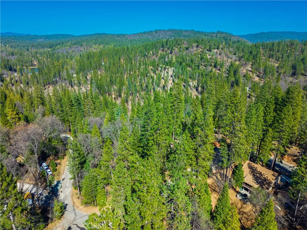 284 Canyon View Drive Arnold, CA 95233