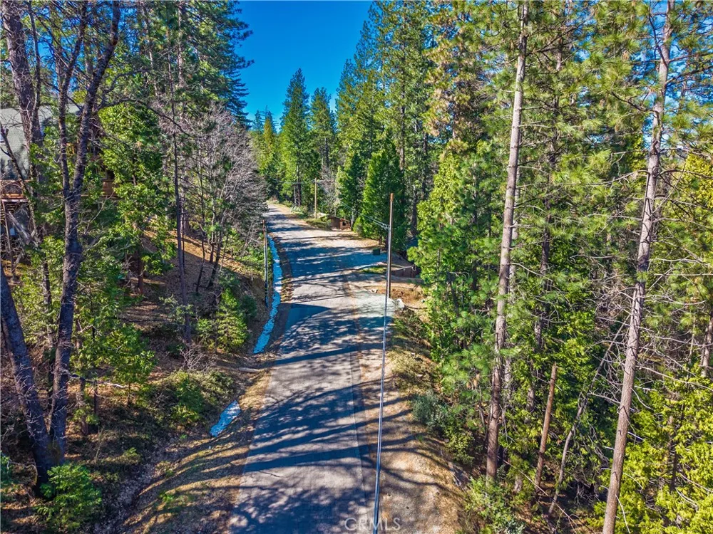 284 Canyon View Drive Arnold, CA 95233