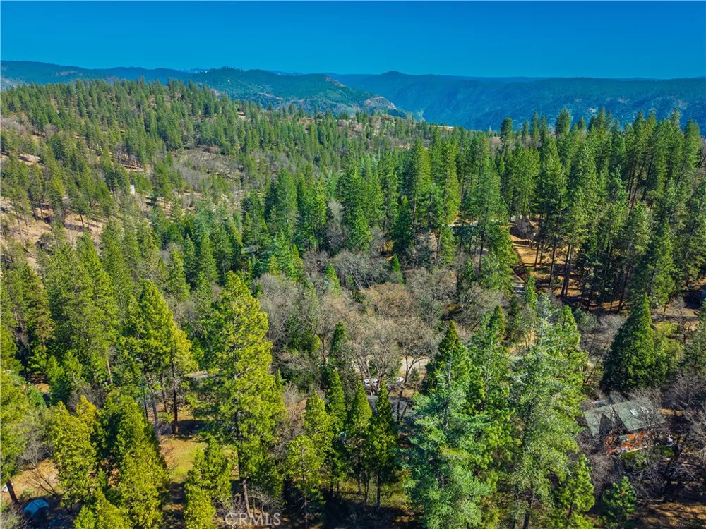 284 Canyon View Drive Arnold, CA 95233