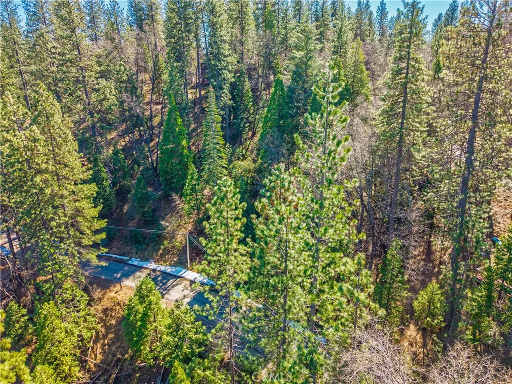 284 Canyon View Drive Arnold, CA 95233