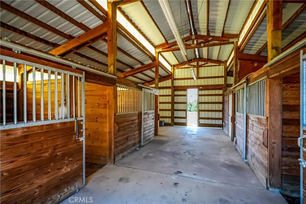 9999 Shelton Linden, CA 95236