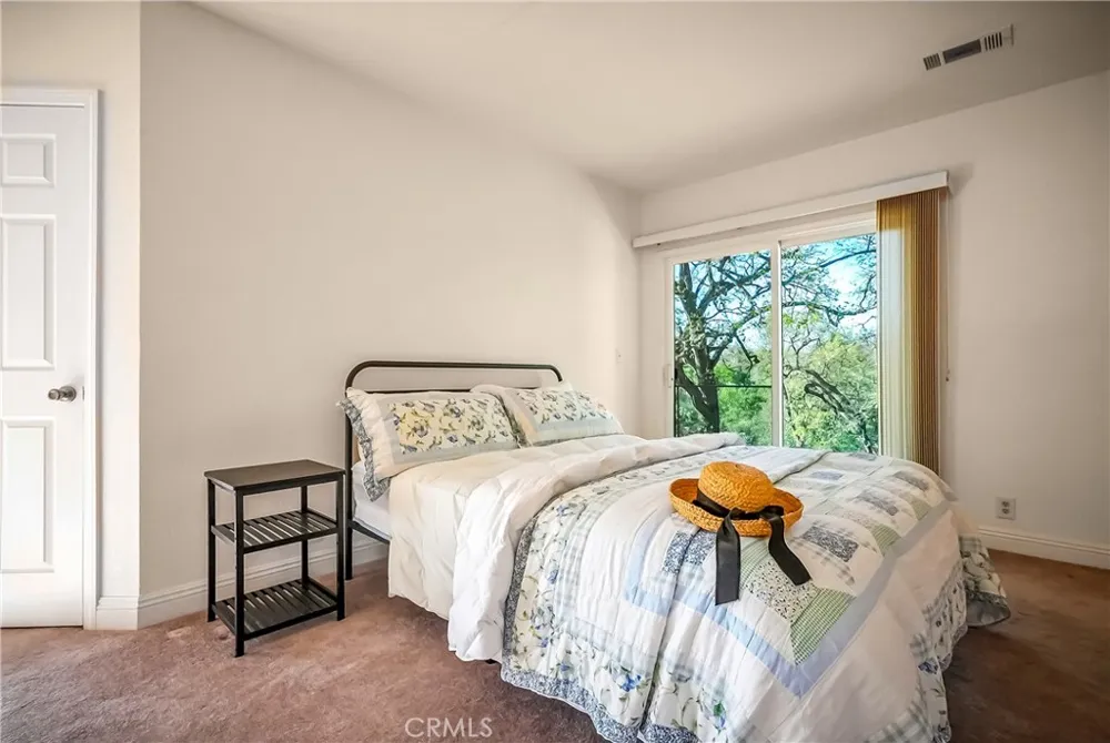 9999 Shelton Linden, CA 95236