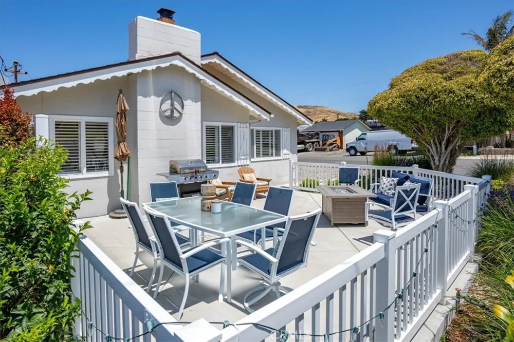 57 17th Street Cayucos, CA 93430