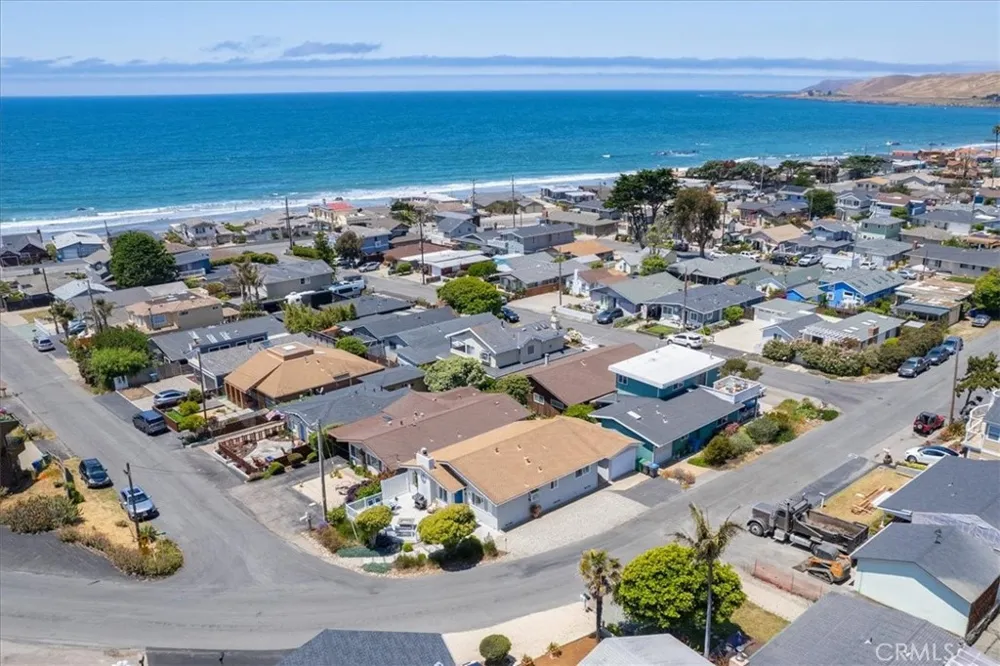 57 17th Street Cayucos, CA 93430