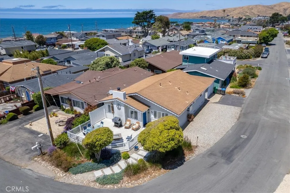 57 17th Street Cayucos, CA 93430
