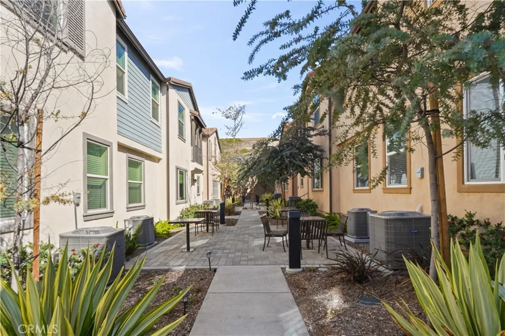 15232 Horizon Street #4 Fontana, CA 92336