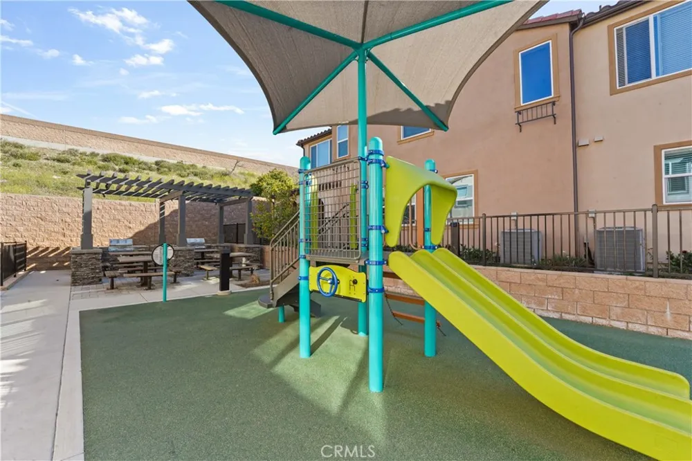 15232 Horizon Street #4 Fontana, CA 92336