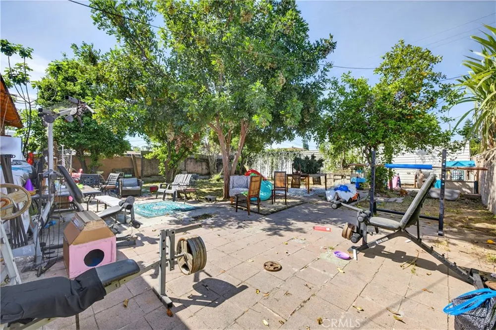 705 S Thorson Avenue Compton, CA 90221