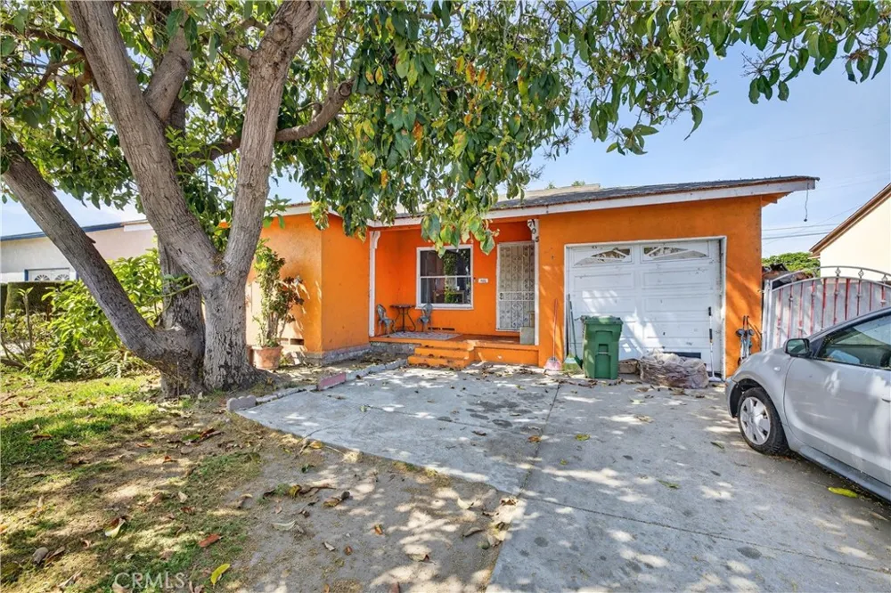 705 S Thorson Avenue Compton, CA 90221