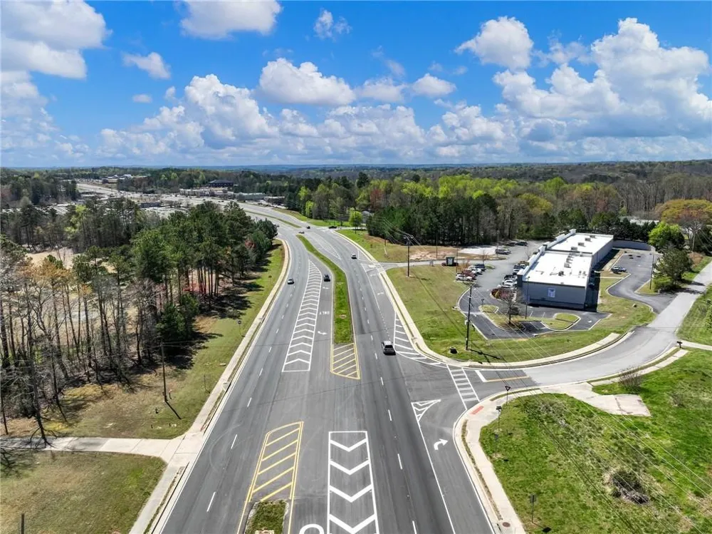 3800 winder hwy Oakwood, GA 30542