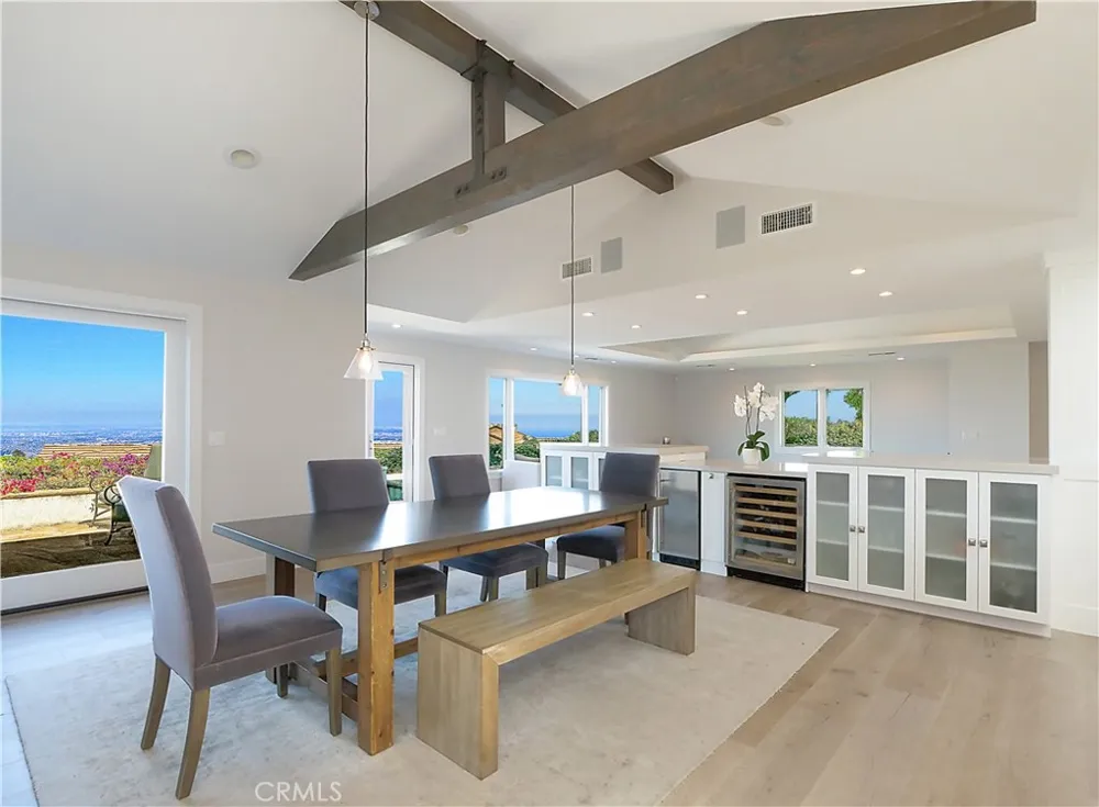 67 Eastfield Rolling Hills, CA 90274