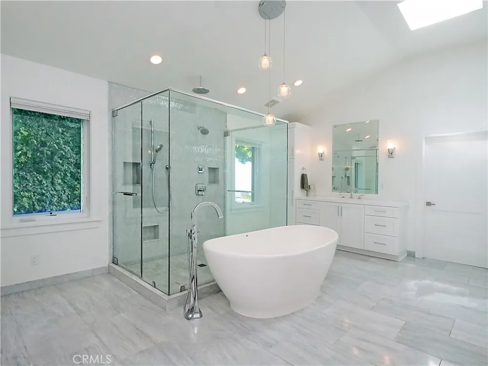 67 Eastfield Rolling Hills, CA 90274