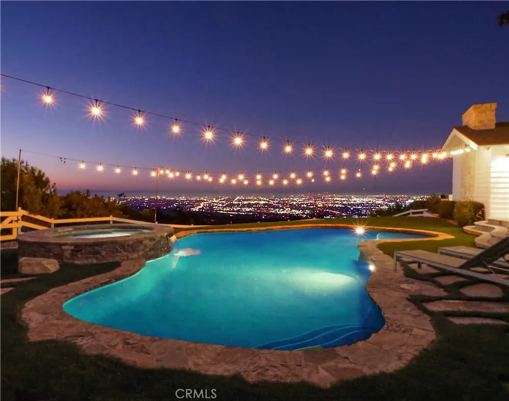 67 Eastfield Rolling Hills, CA 90274