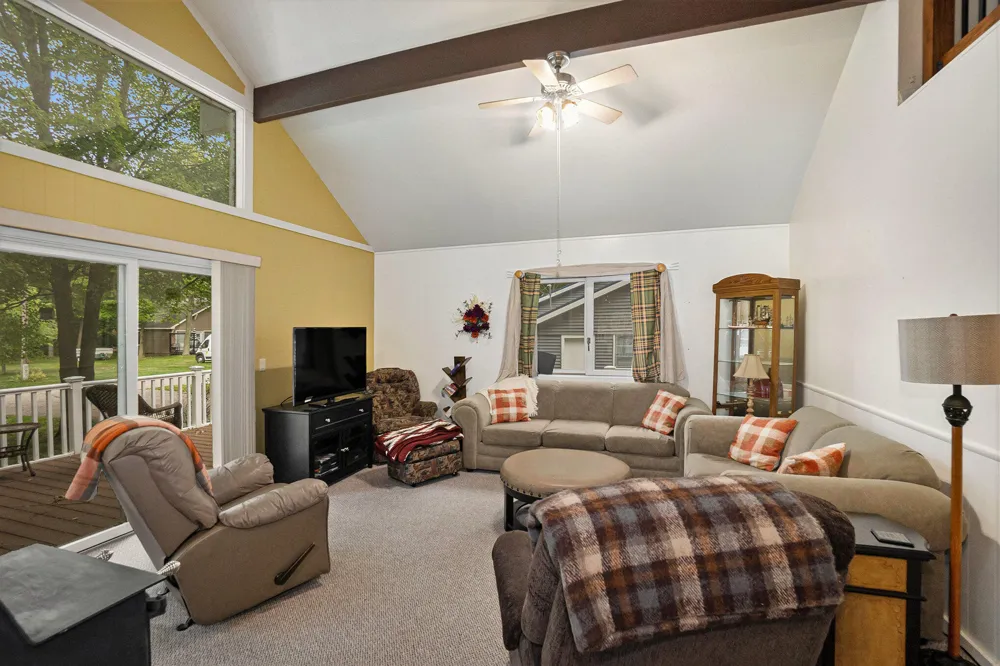 10905 1st Street Canadian Lakes, MI 49346