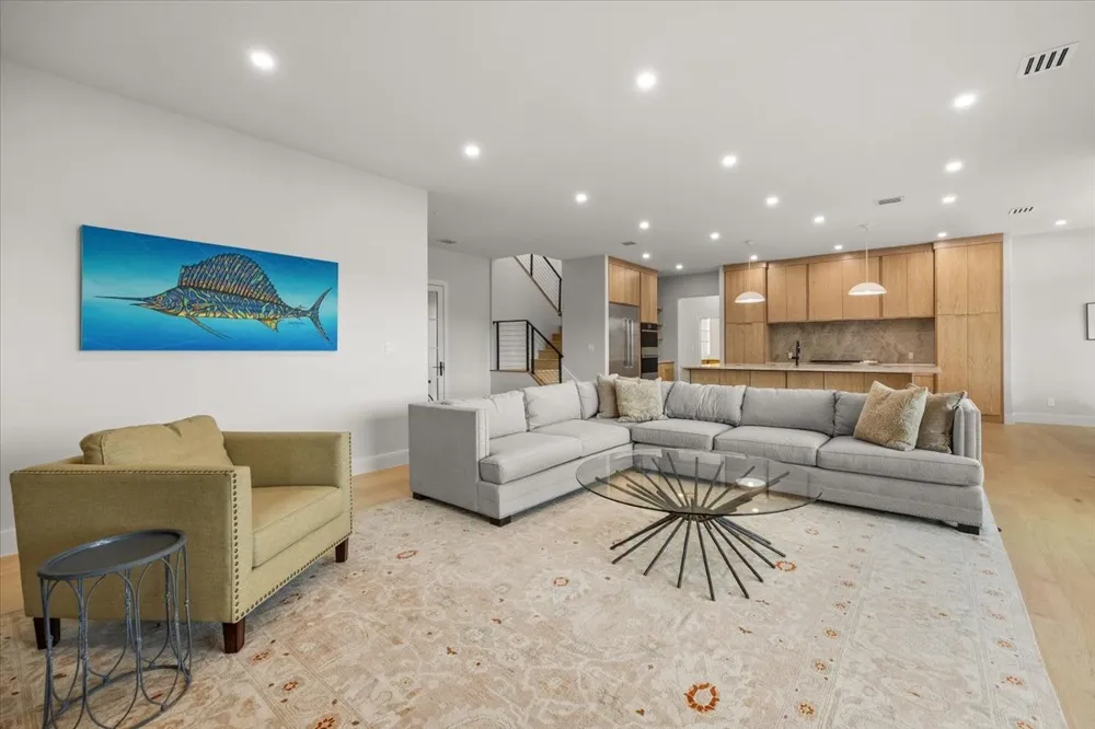 1532 Laguna Pelican Bay, TX 76020
