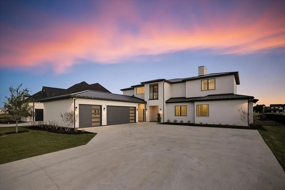 1532 Laguna Pelican Bay, TX 76020