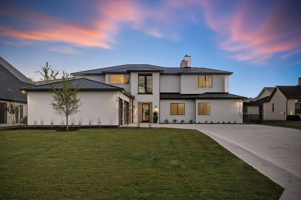 1532 Laguna Pelican Bay, TX 76020