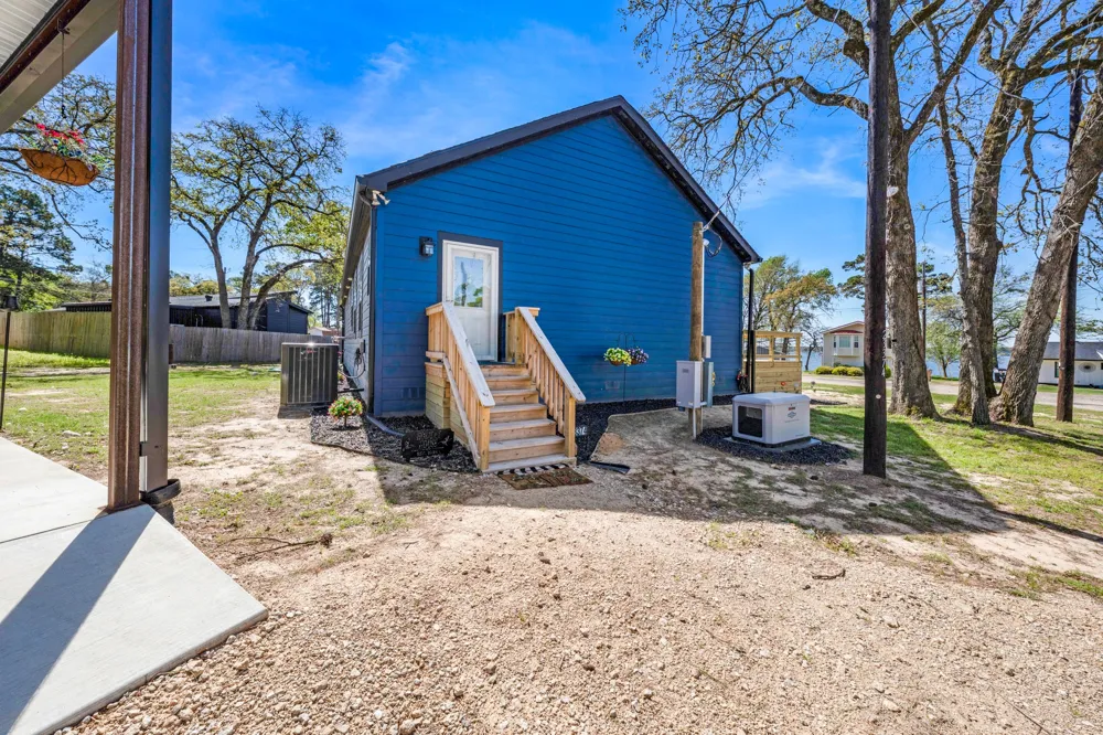 23374 Wateridge Loop Flint, TX 75762