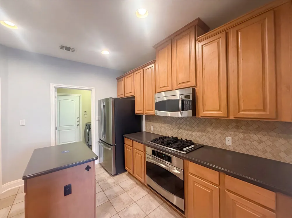 104 Perpetuation Drive Austin, TX 78734