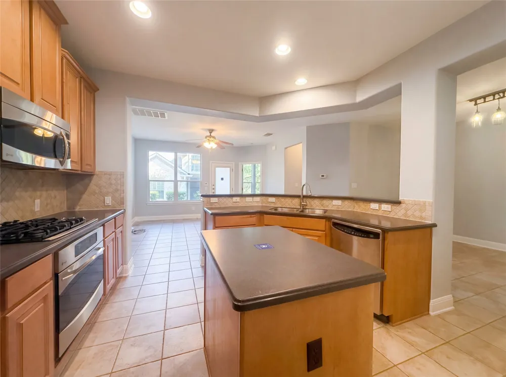 104 Perpetuation Drive Austin, TX 78734