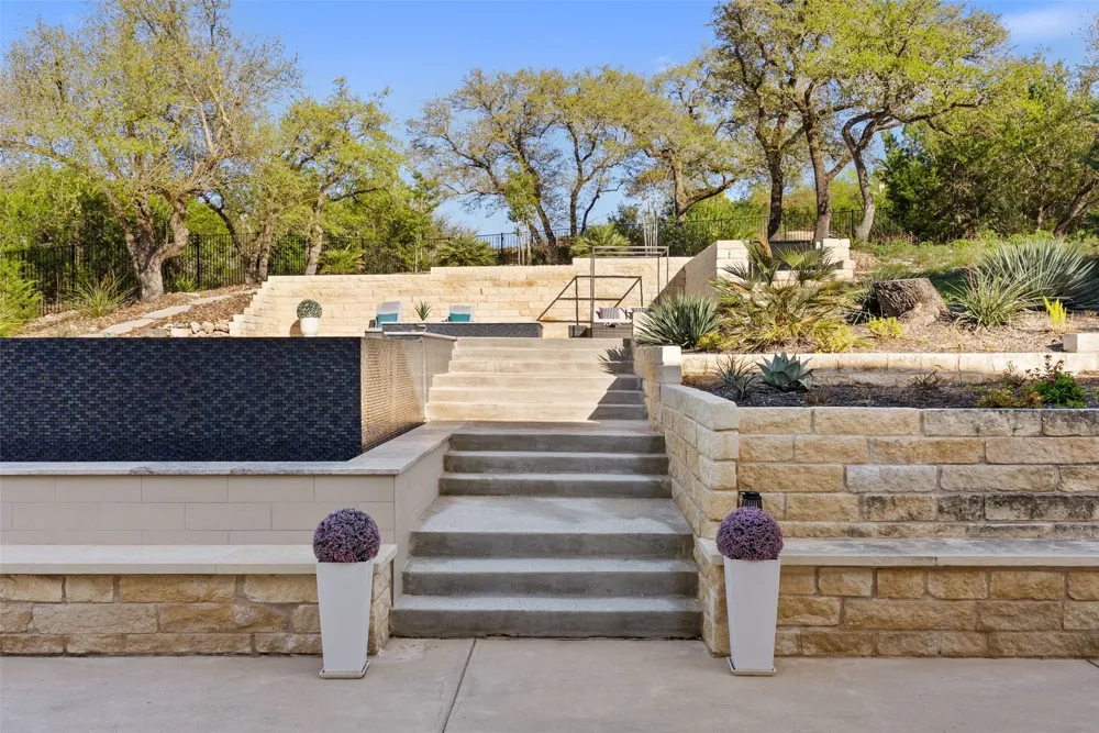 310 Bella Montagna Circle Austin, TX 78734