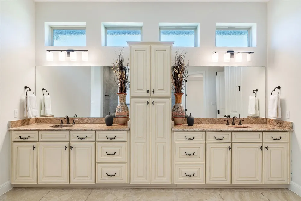 310 Bella Montagna Circle Austin, TX 78734