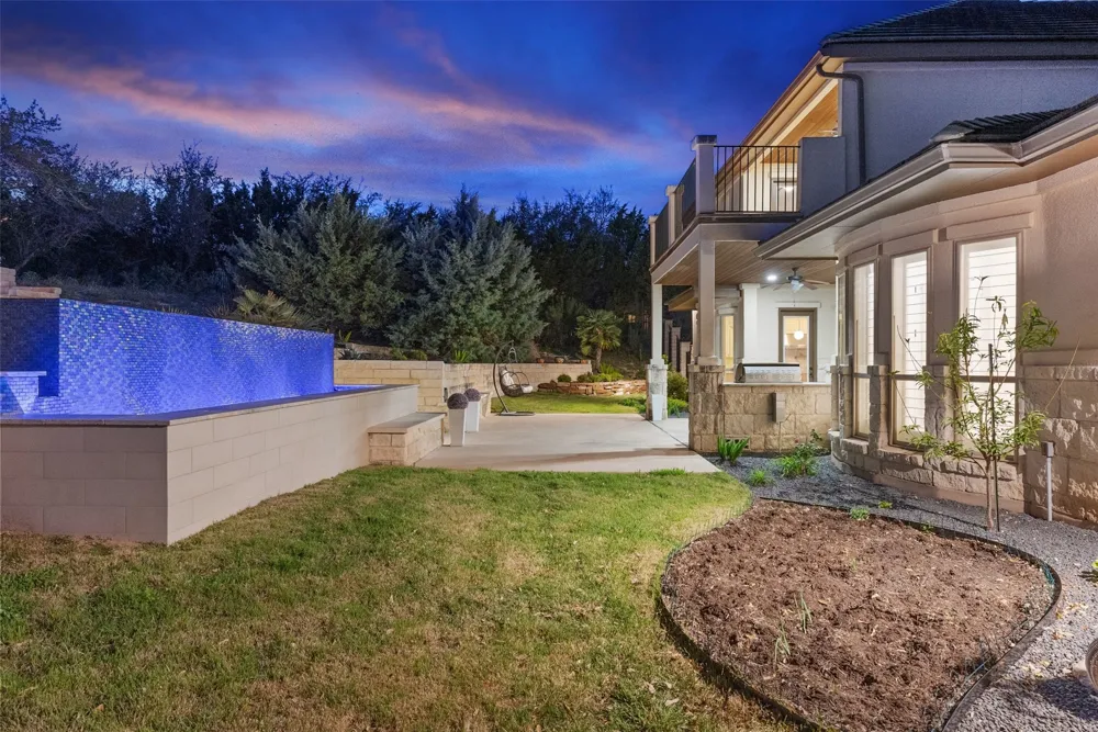 310 Bella Montagna Circle Austin, TX 78734