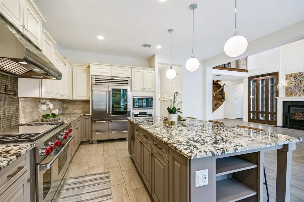 310 Bella Montagna Circle Austin, TX 78734