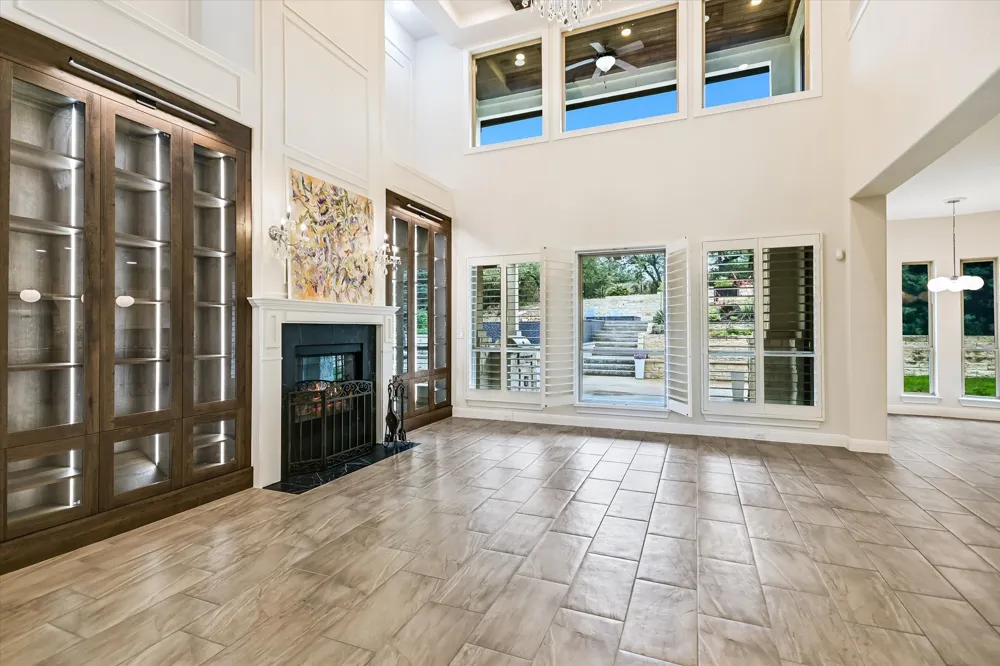 310 Bella Montagna Circle Austin, TX 78734