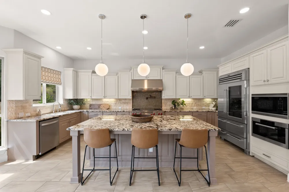 310 Bella Montagna Circle Austin, TX 78734