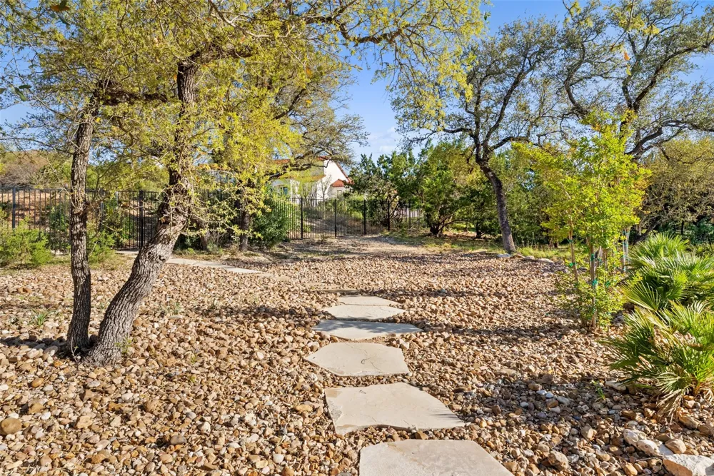310 Bella Montagna Circle Austin, TX 78734