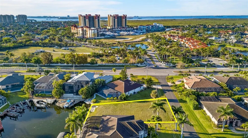 5423 SW 17th Ave Cape Coral, FL 33914