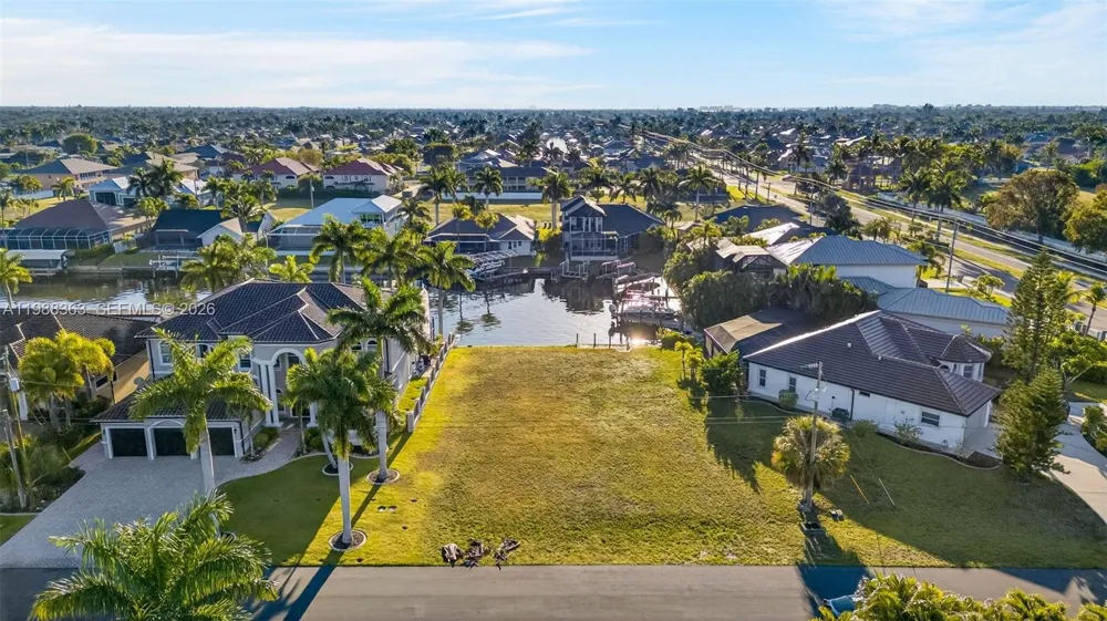 5423 SW 17th Ave Cape Coral, FL 33914