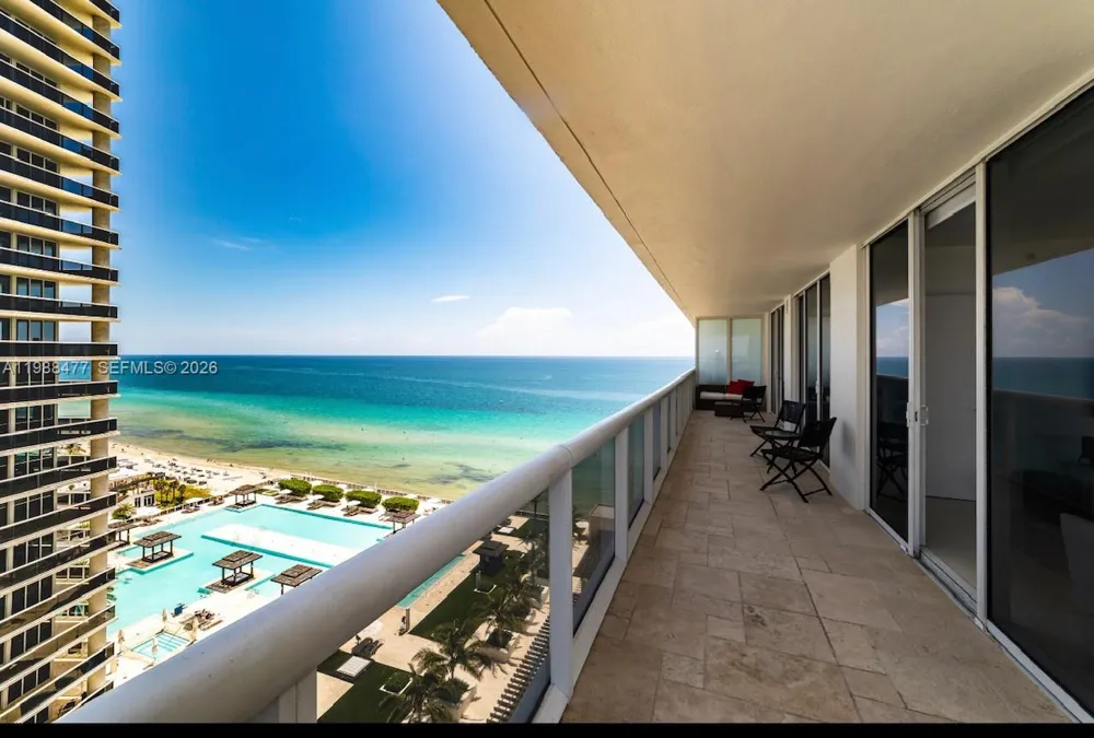 1830 S Ocean Dr #1808 Hallandale Beach, FL 33009