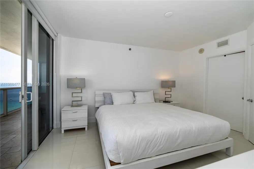 1830 S Ocean Dr #1808 Hallandale Beach, FL 33009