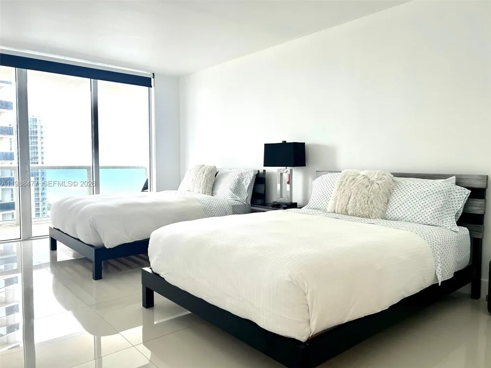 1830 S Ocean Dr #1808 Hallandale Beach, FL 33009