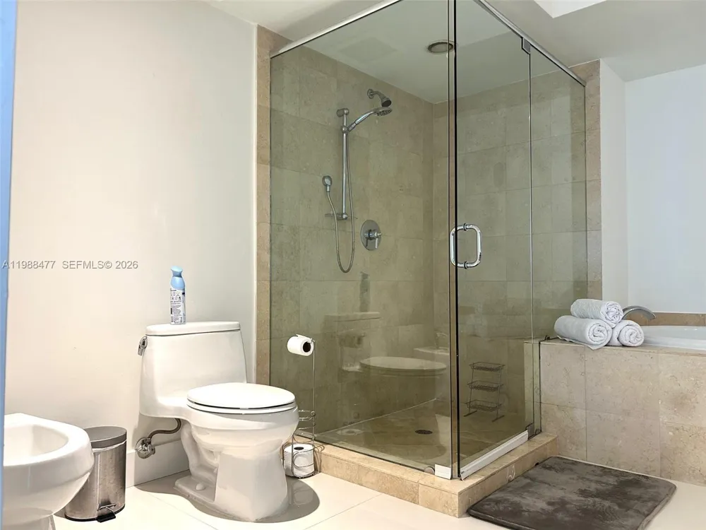 1830 S Ocean Dr #1808 Hallandale Beach, FL 33009