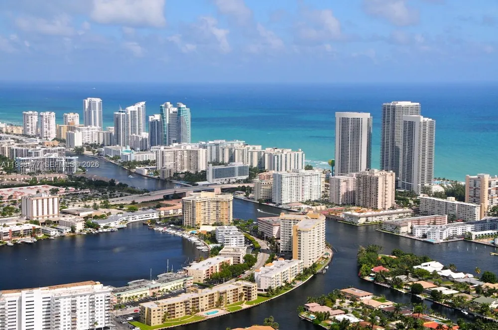 1830 S Ocean Dr #1808 Hallandale Beach, FL 33009