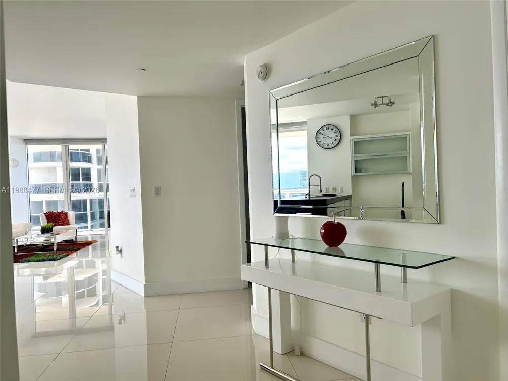 1830 S Ocean Dr #1808 Hallandale Beach, FL 33009