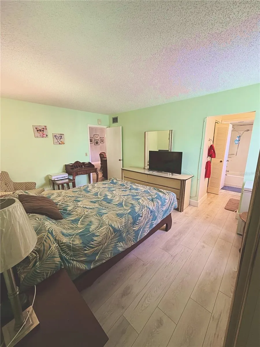 140 LAKE MERYL DRIVE #233 West Palm Beach, FL 33411