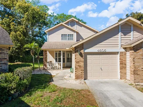 4505 GLEN HOLLOW