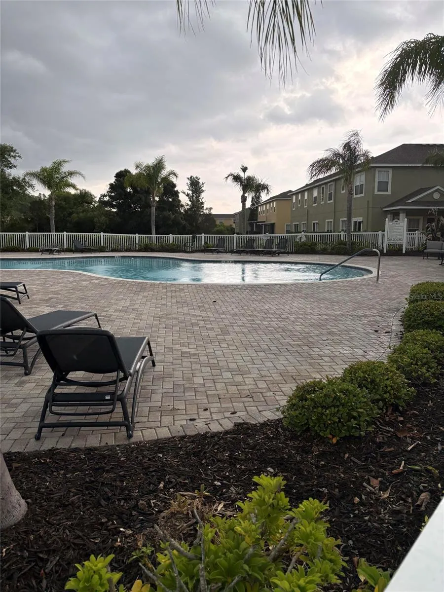 8520 BROKEN WILLOW COURT Tampa, FL 33647